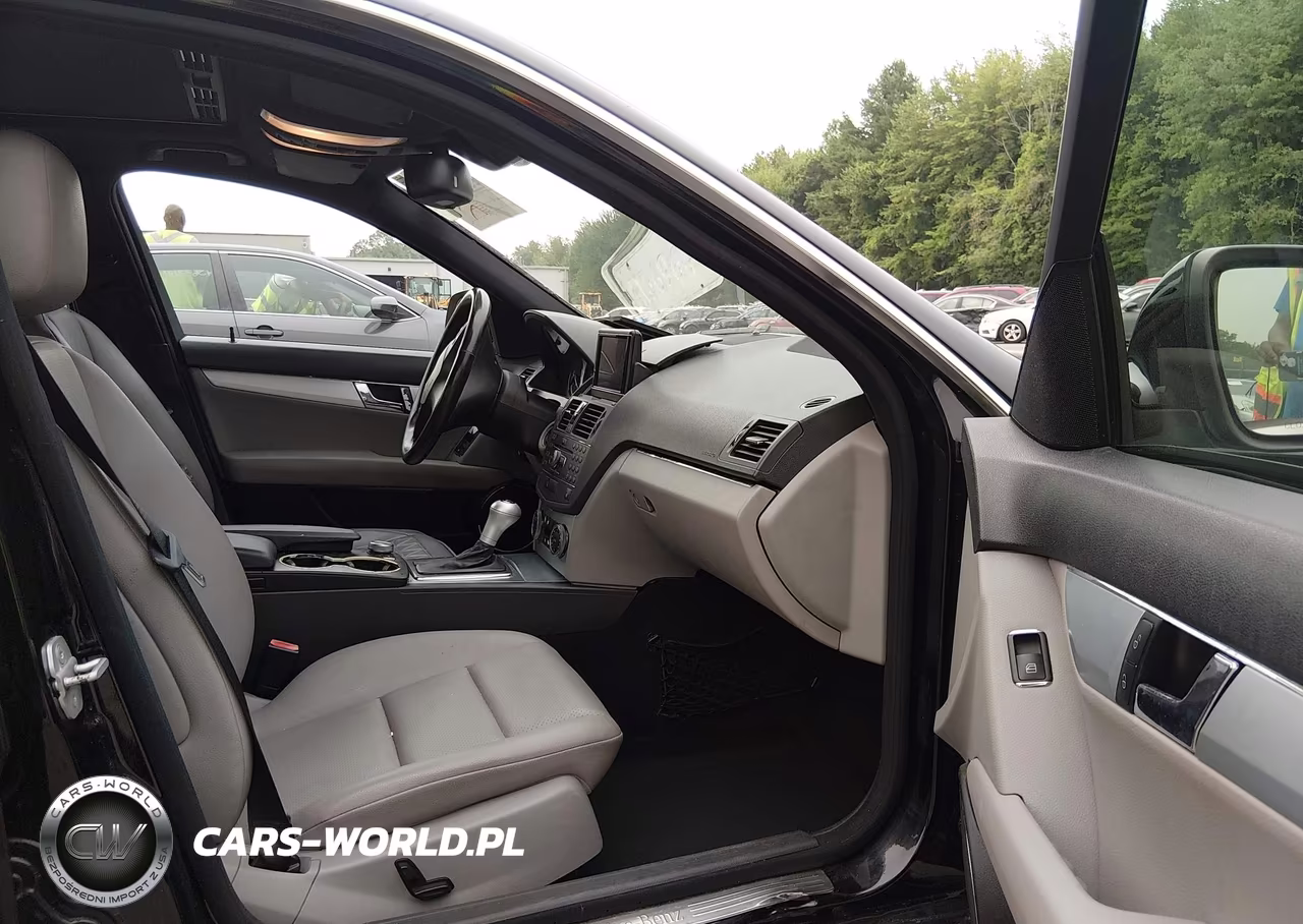 2008 Mercedes-Benz C 300 Sport 4Matic VIN:WDDGF81X18F096386 - 5