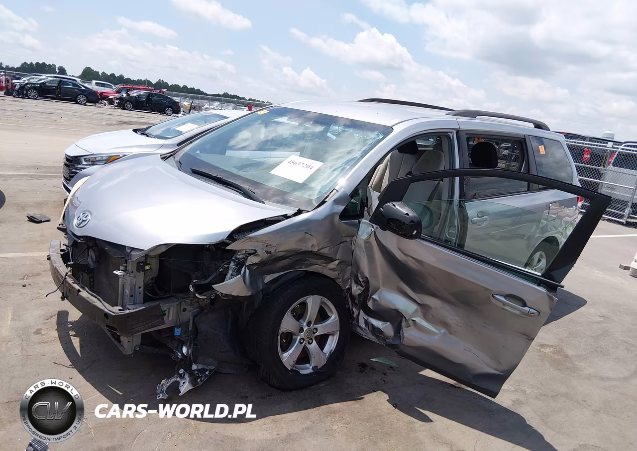 2012 Toyota Sienna Le V6 8 Passenger VIN:5TDKK3DC6CS237084 - 2