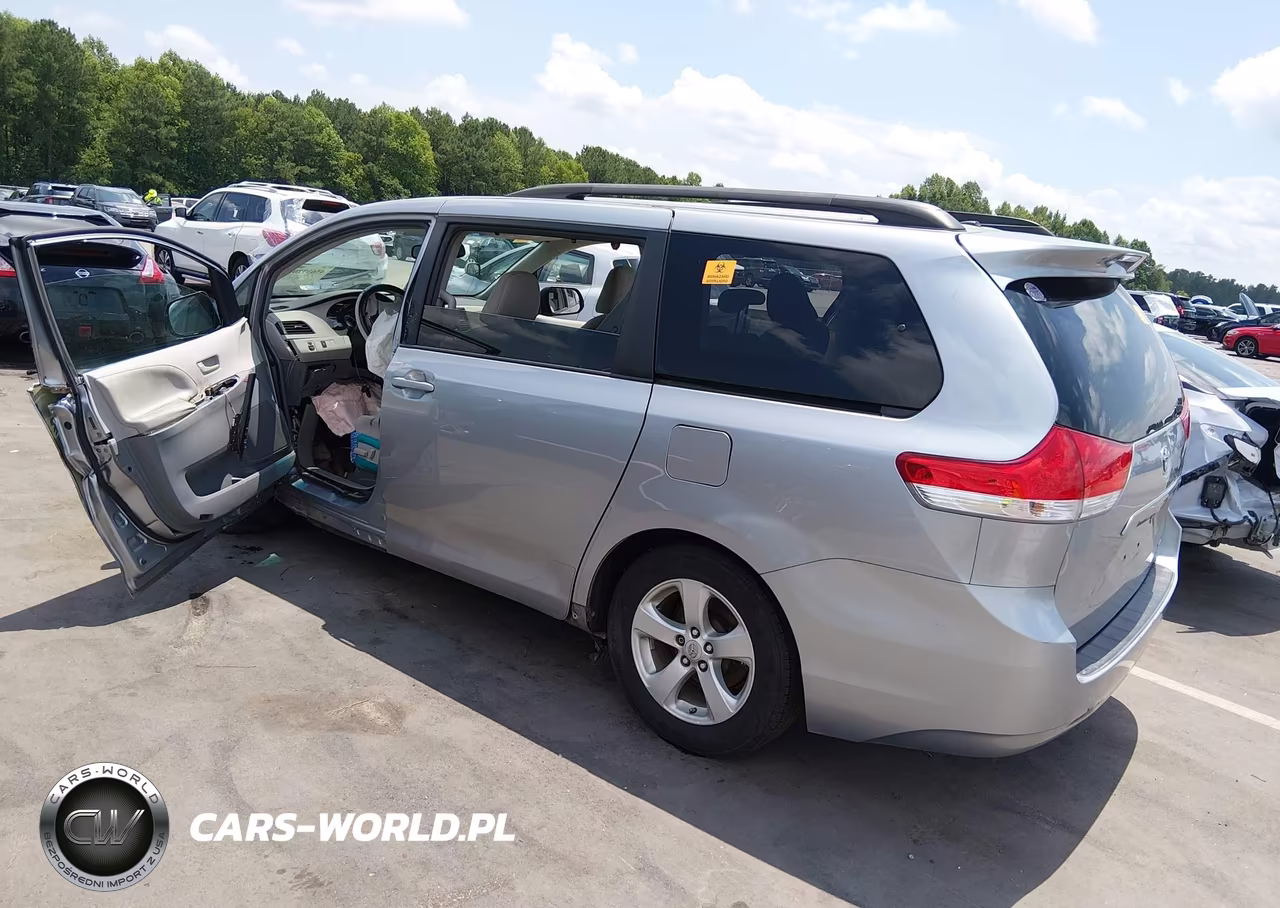 2012 Toyota Sienna Le V6 8 Passenger VIN:5TDKK3DC6CS237084 - 3