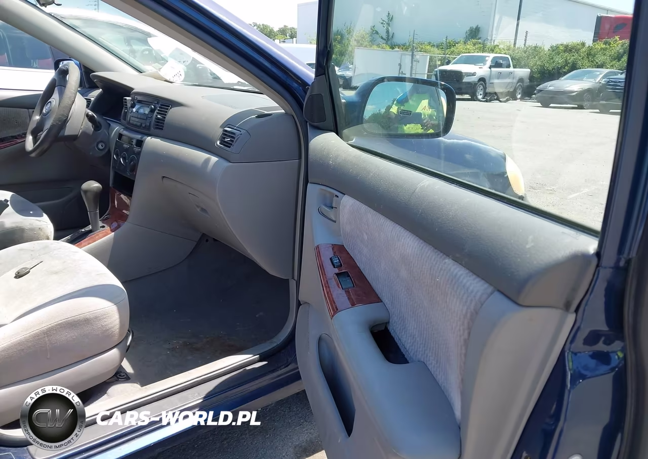 2005 Toyota Corolla Le VIN:1NXBR32E35Z518611 - 5