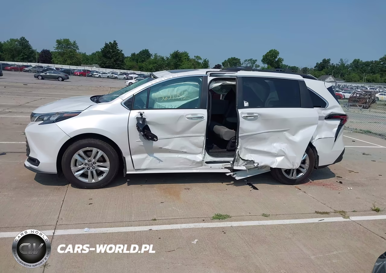 2025 Toyota Sienna Xle VIN:5TDJRKEC4SS285147 - 14