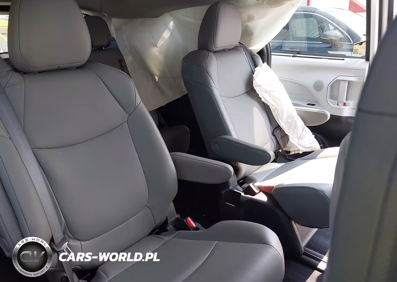 2025 Toyota Sienna Xle VIN:5TDJRKEC4SS285147 - 8