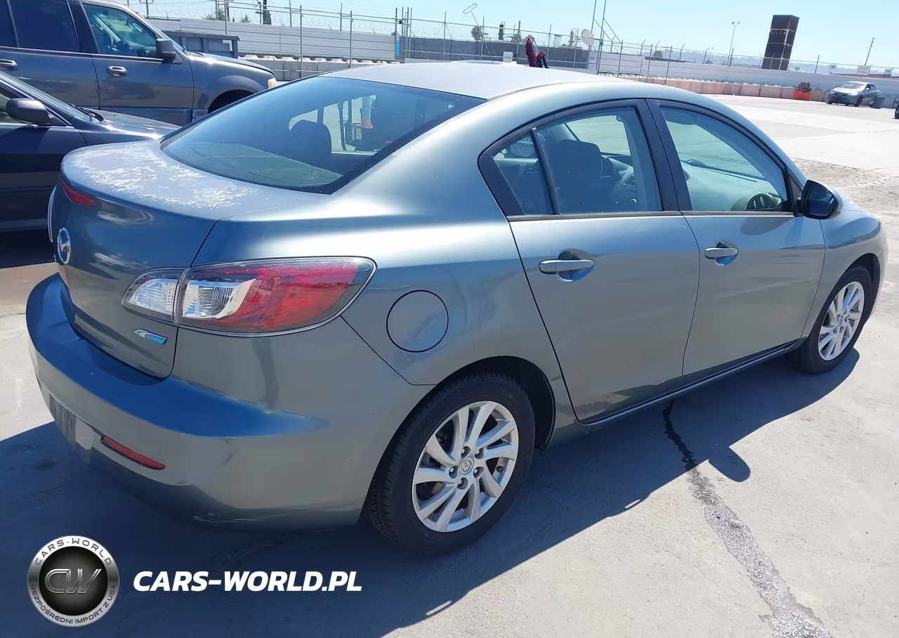 2012 Mazda Mazda3 I Touring VIN:JM1BL1V8XC1546484 - 4