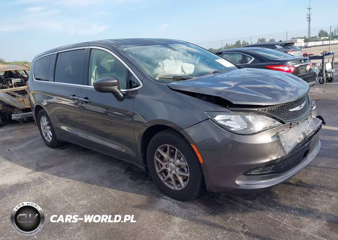 2022 Chrysler Voyager Lx – zdjęcie 1 z 15