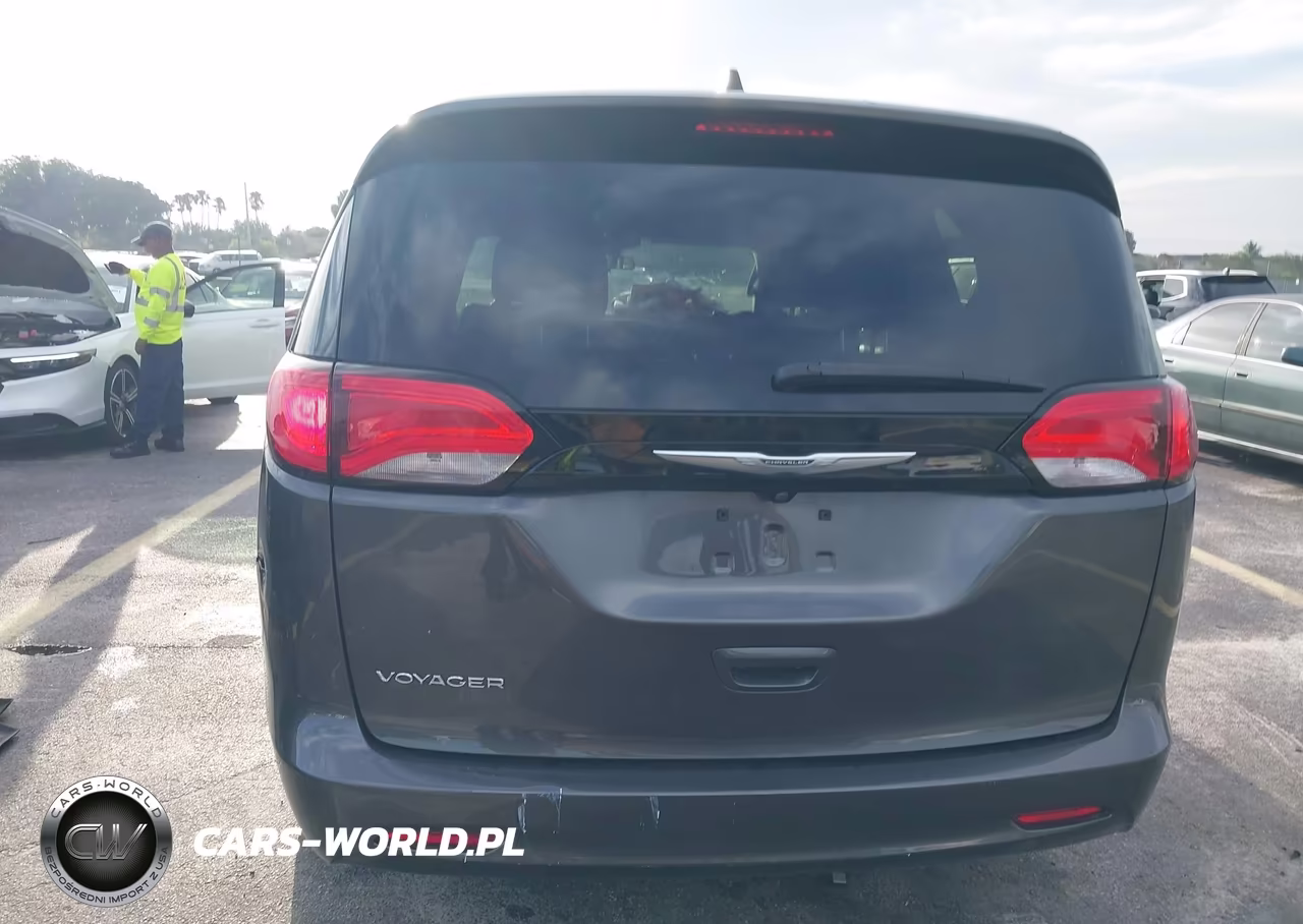 2022 Chrysler Voyager Lx VIN:2C4RC1CG8NR204135 - 15