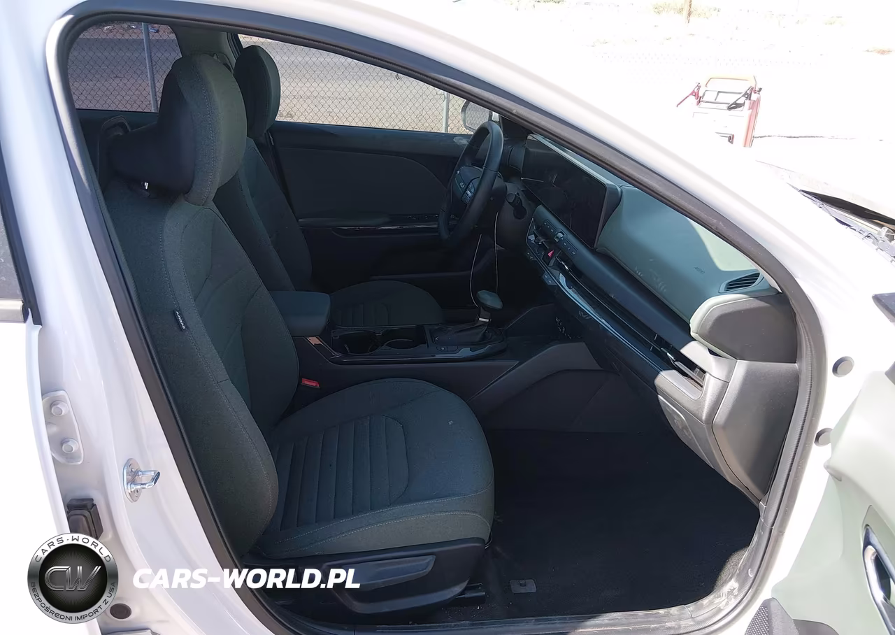 2025 Kia K4 Ex VIN:3KPFU4DE8SE086826 - 5