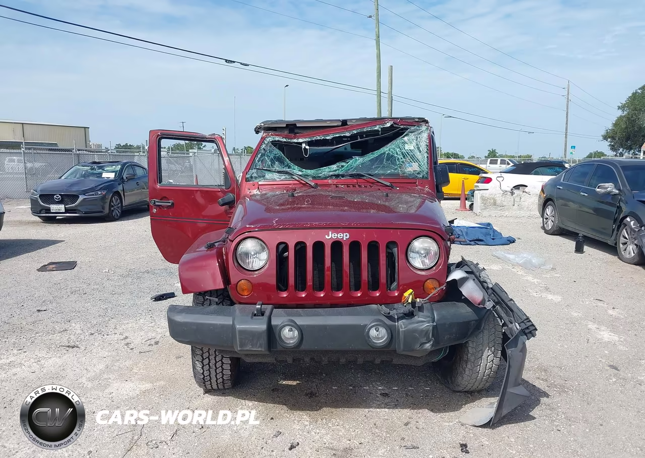 2008 Jeep Wrangler Unlimited Sahara VIN:1J4GA59158L532465 - 12