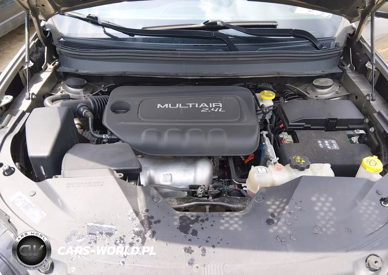 2019 Jeep Cherokee Latitude Plus 4X4 VIN:1C4PJMLB0KD105357 - 10