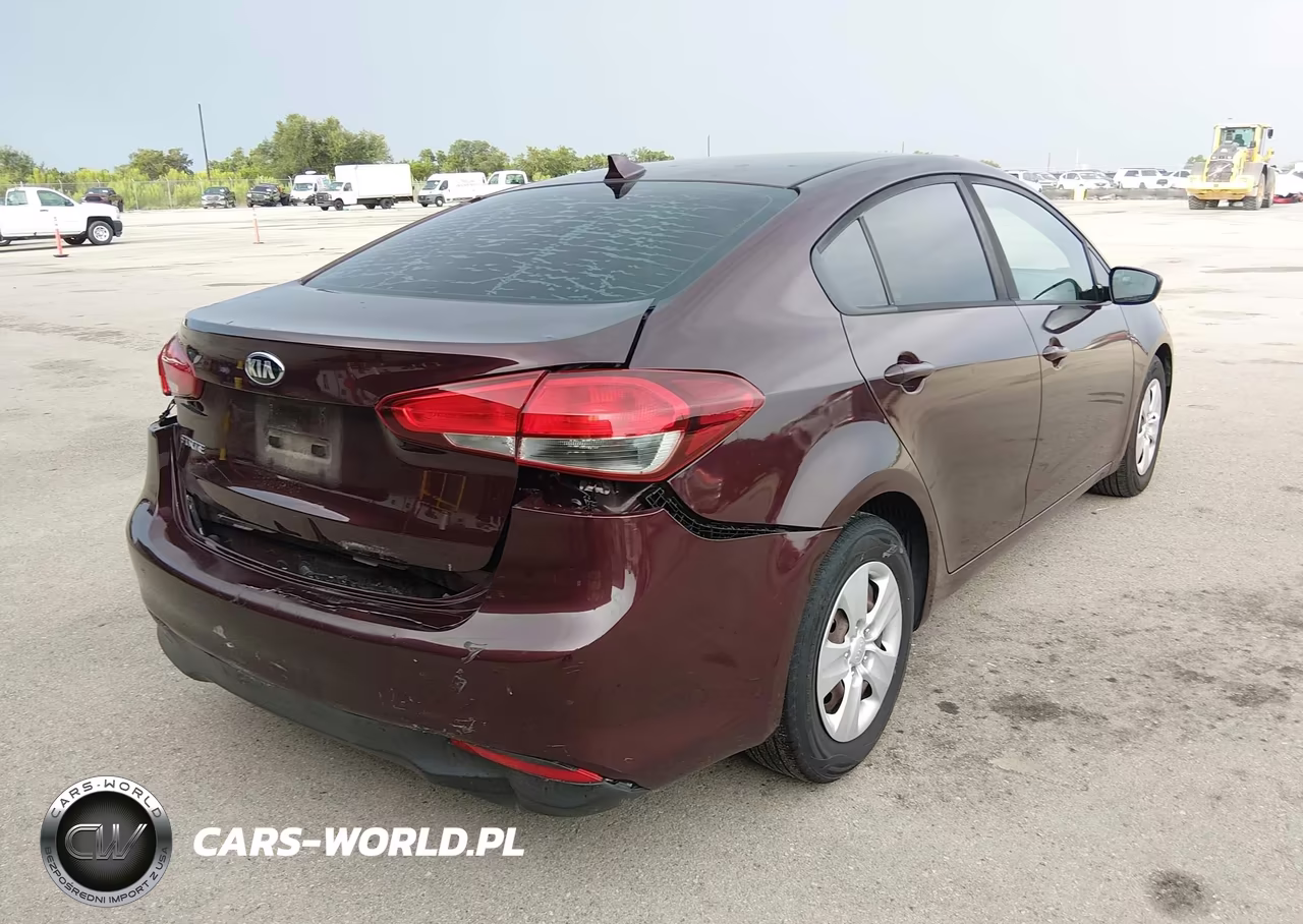 2017 Kia Forte Lx VIN:3KPFK4A71HE107777 - 4