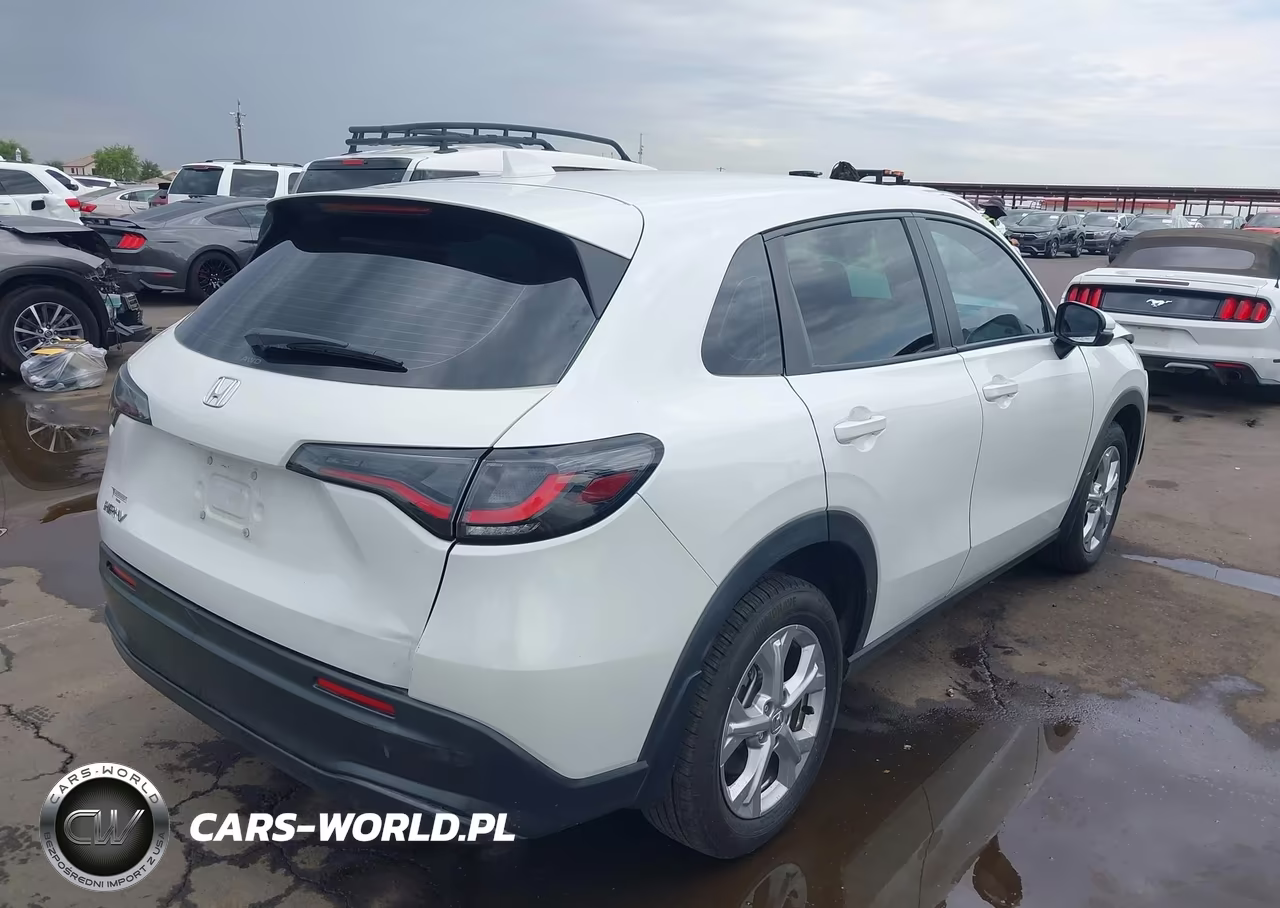 2023 Honda Hr-V Awd Lx VIN:3CZRZ2H39PM741689 - 4