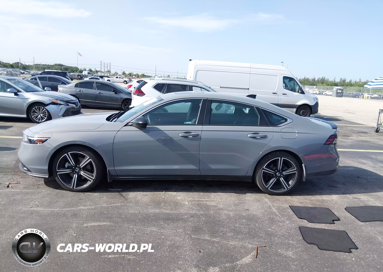 2025 Honda Accord Hybrid Sport VIN:1HGCY2F57SA074065 - 14