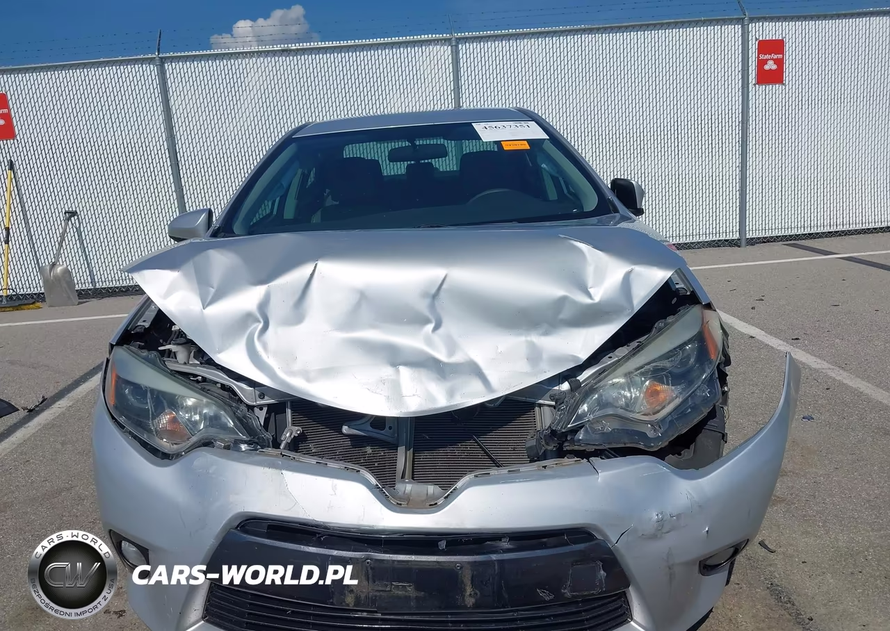2015 Toyota Corolla Le Plus VIN:5YFBURHE8FP229462 - 12