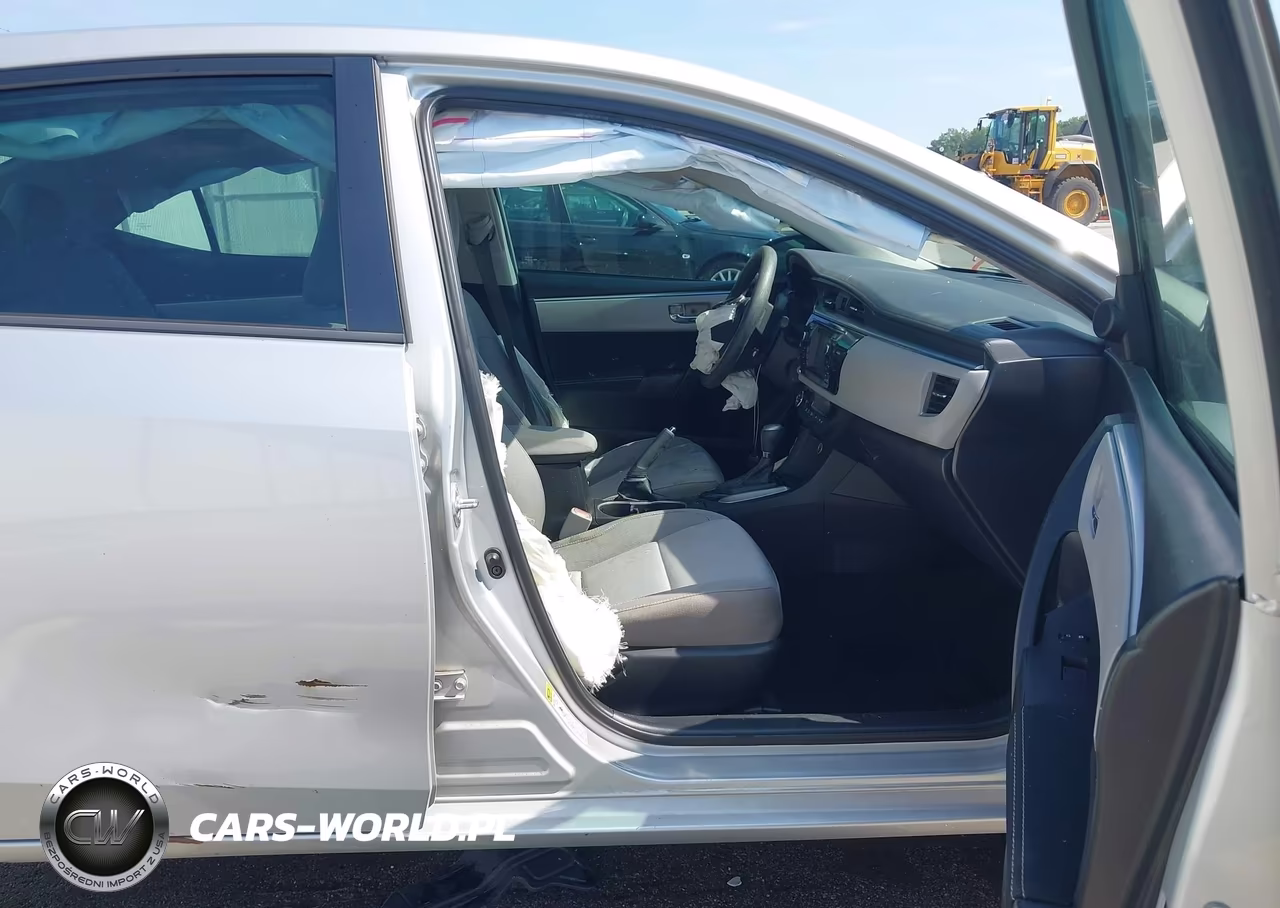 2015 Toyota Corolla Le Plus VIN:5YFBURHE8FP229462 - 5