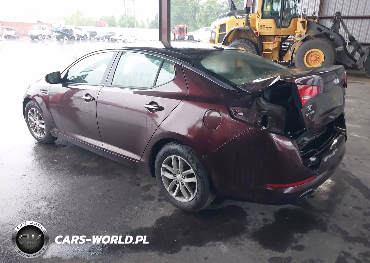2012 Kia Optima Lx VIN:5XXGM4A78CG025060 - 3