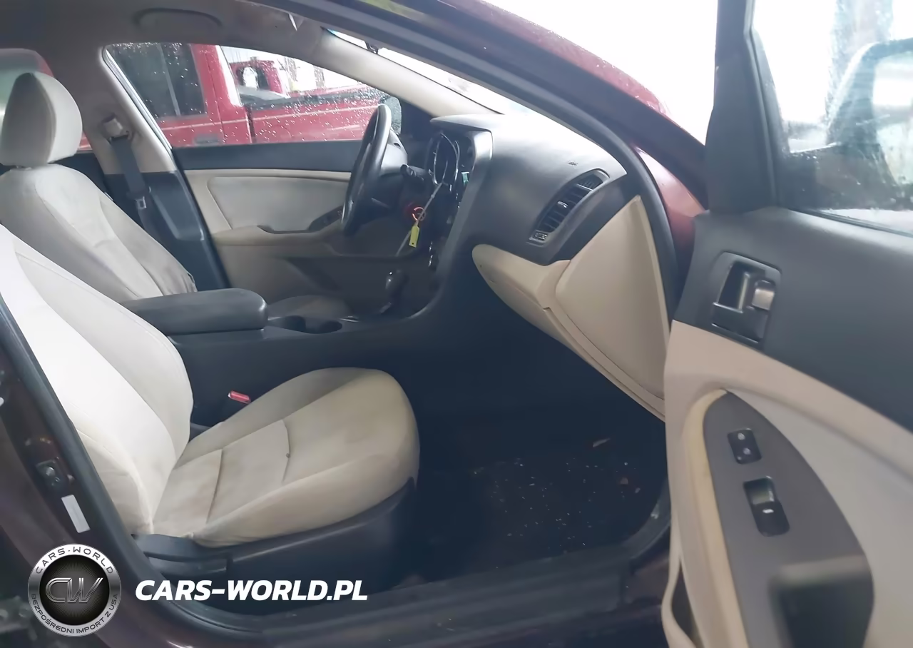 2012 Kia Optima Lx VIN:5XXGM4A78CG025060 - 5