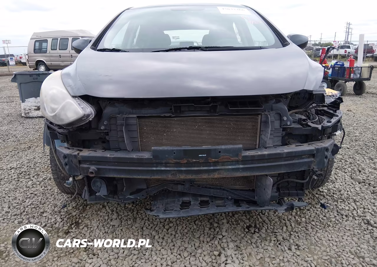 2013 Hyundai Elantra Gt VIN:KMHD35LE9DU129880 - 6