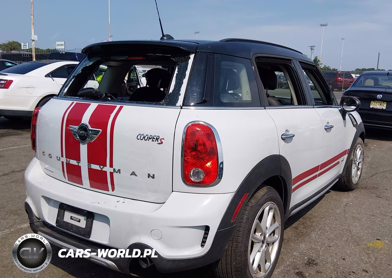 2016 Mini Countryman Cooper S VIN:WMWZC5C58GWU21844 - 4