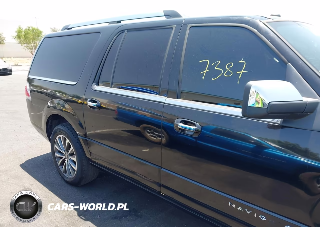 2016 Lincoln Navigator L Select VIN:5LMJJ3JT3GEL06403 - 12