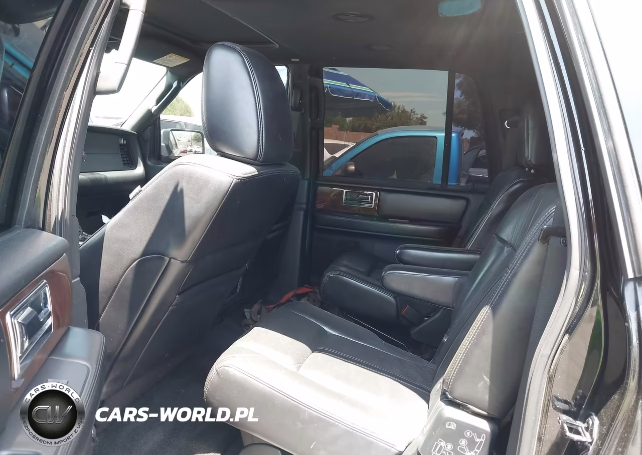 2016 Lincoln Navigator L Select VIN:5LMJJ3JT3GEL06403 - 8