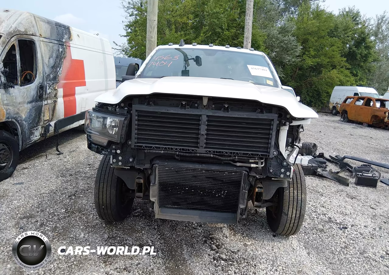 2024 Ram 3500 VIN:3C7WRTCL8RG345294 - 13