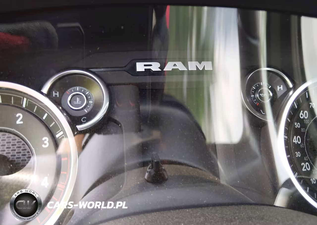 2024 Ram 3500 VIN:3C7WRTCL8RG345294 - 16