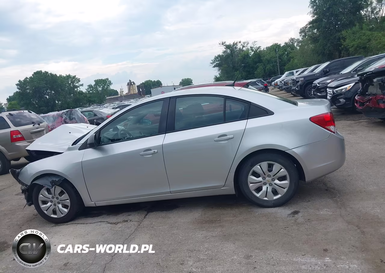 2014 Chevrolet Cruze Ls Auto VIN:1G1PA5SH6E7293485 - 15