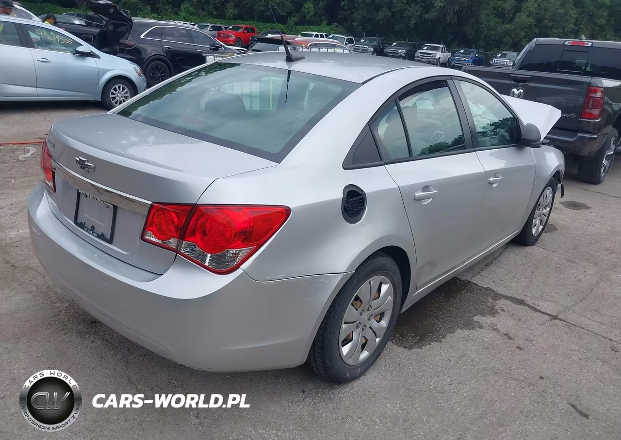 2014 Chevrolet Cruze Ls Auto VIN:1G1PA5SH6E7293485 - 4