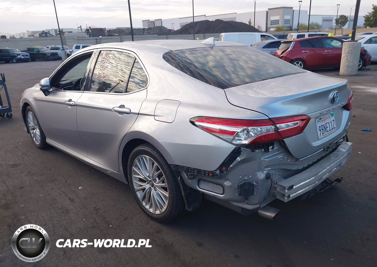 2018 Toyota Camry Hybrid Xle VIN:4T1B21HK0JU003873 - 3