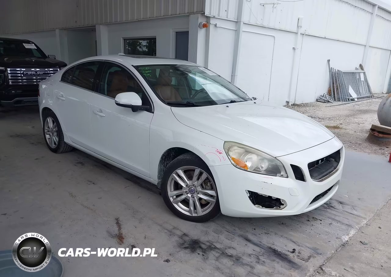 2012 Volvo S60 T5-T5 W-Moonroof