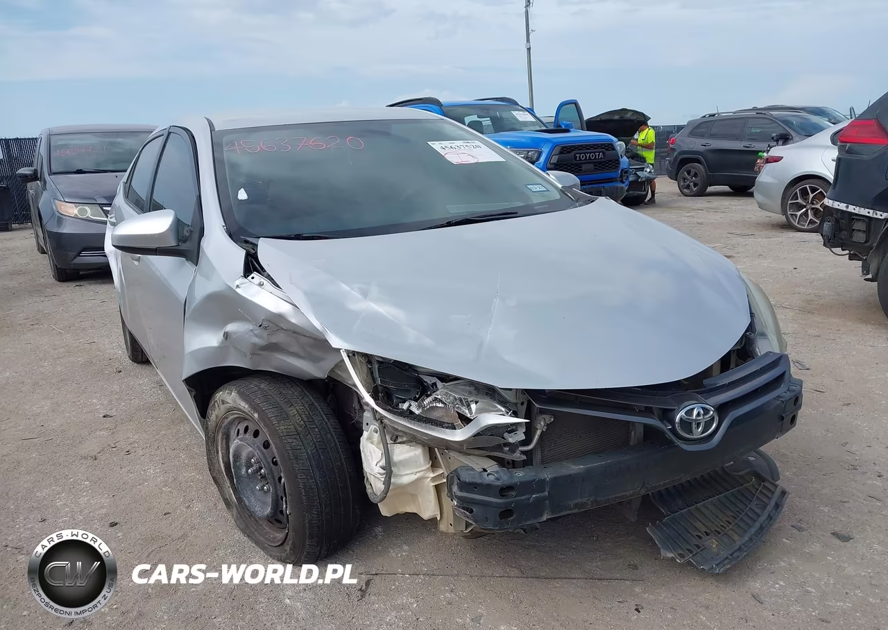 2015 Toyota Corolla Le – zdjęcie 1 z 17