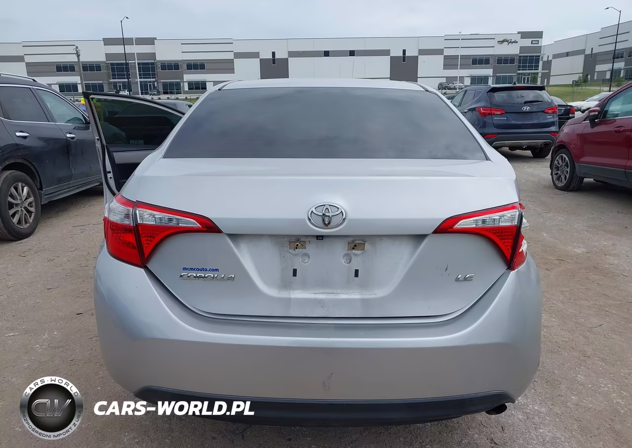 2015 Toyota Corolla Le VIN:5YFBURHE4FP339392 - 17