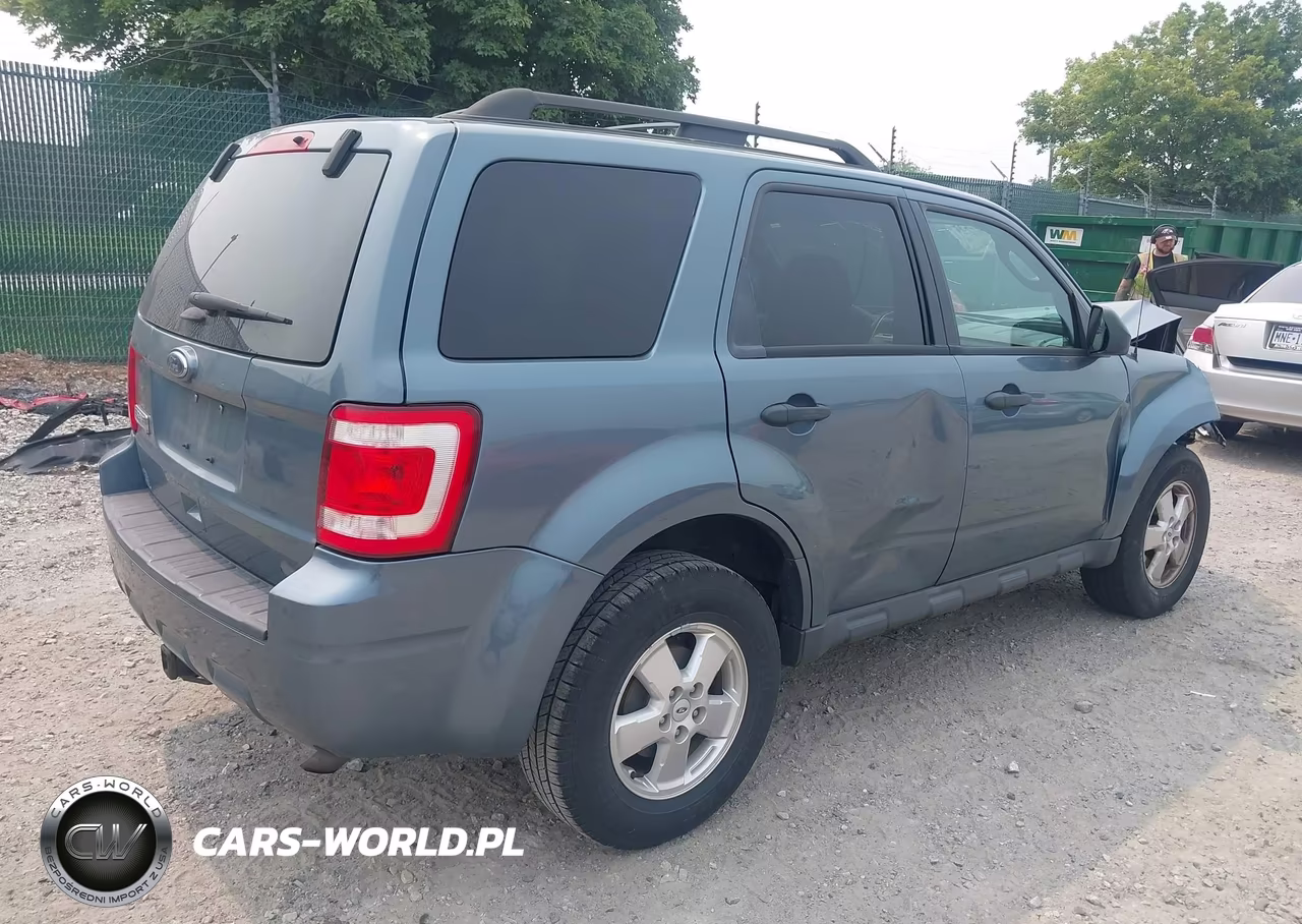 2011 Ford Escape Xlt VIN:1FMCU9D73BKC47433 - 4