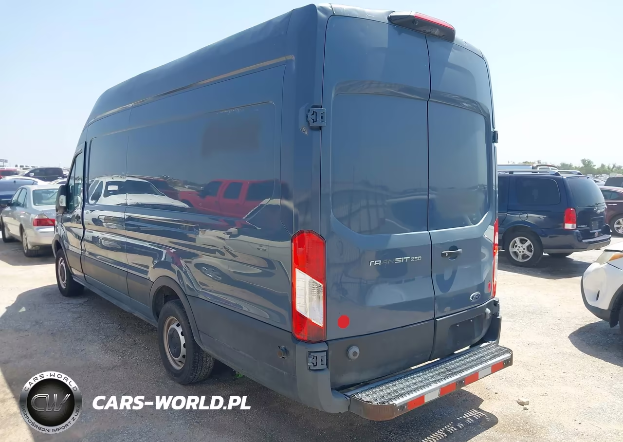 2019 Ford Transit-250 VIN:1FTYR3XM0KKB08886 - 3