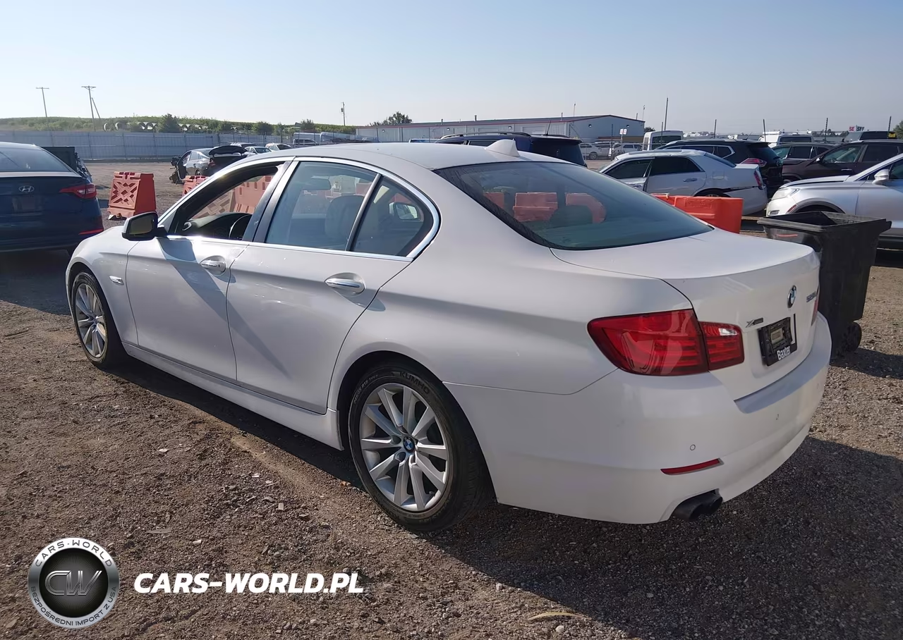 2013 BMW 528I xDrive VIN:WBAXH5C55DD107259 - 3