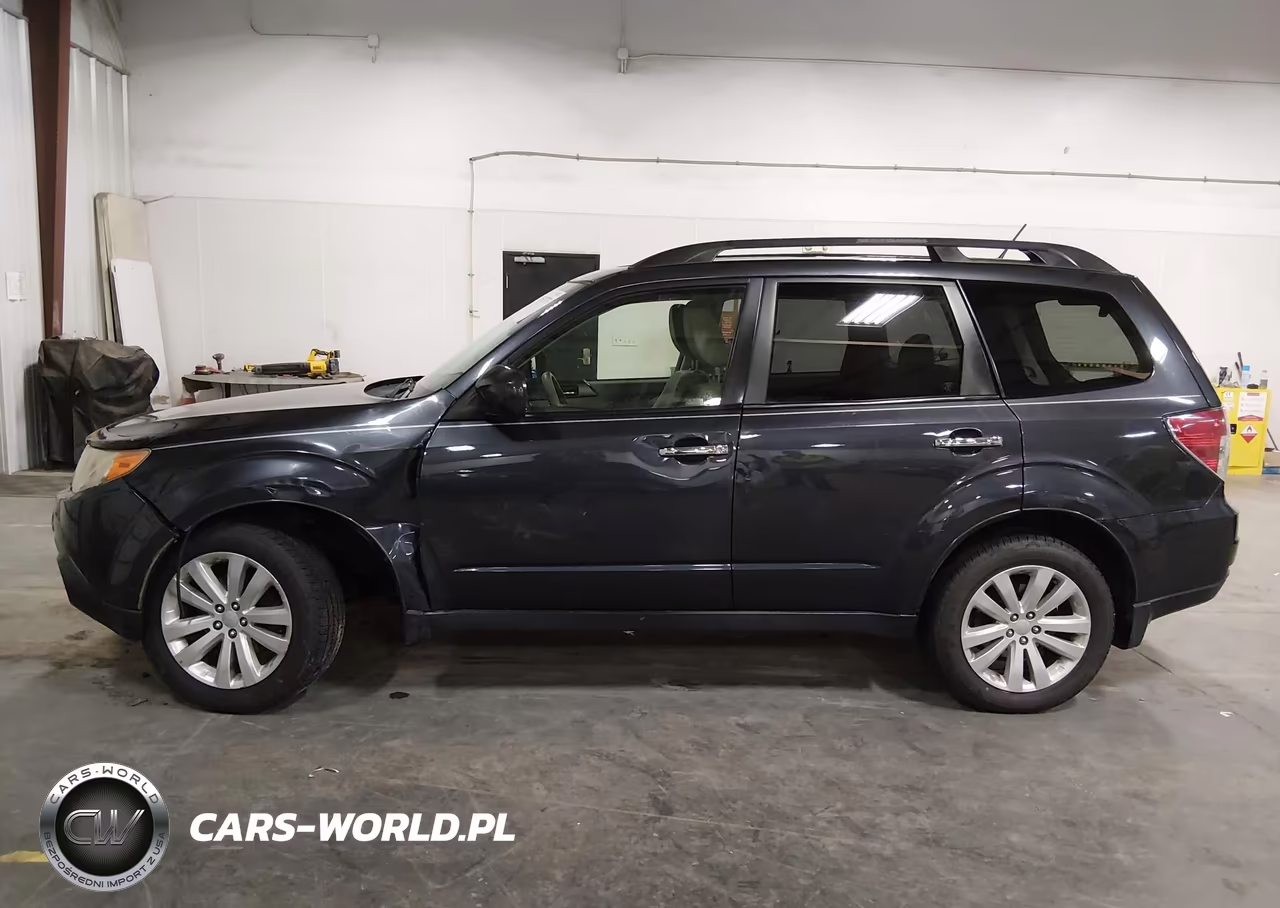 2013 Subaru Forester 2.5X Premium VIN:JF2SHADC2DH410755 - 14