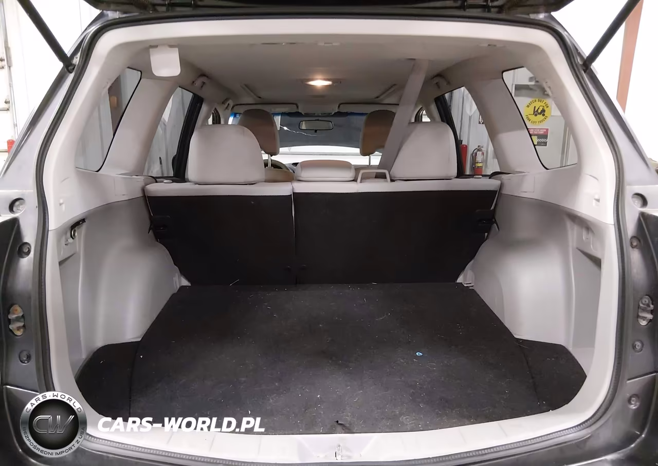 2013 Subaru Forester 2.5X Premium VIN:JF2SHADC2DH410755 - 17