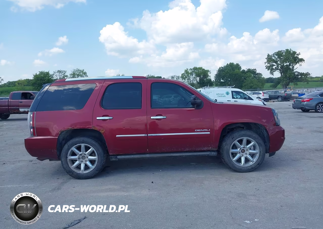 2010 GMC Yukon Denali VIN:1GKUKEEF1AR155972 - 13