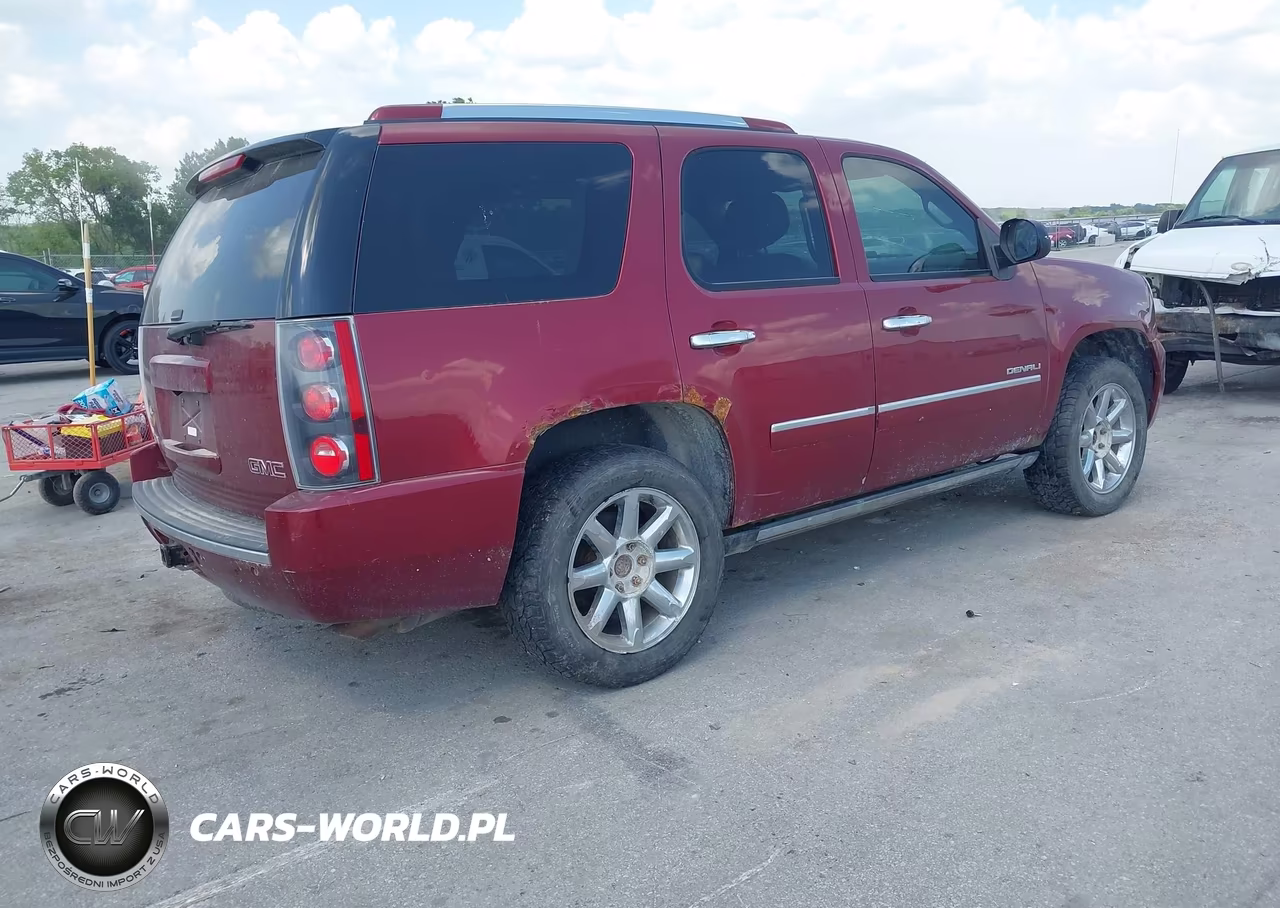 2010 GMC Yukon Denali VIN:1GKUKEEF1AR155972 - 4