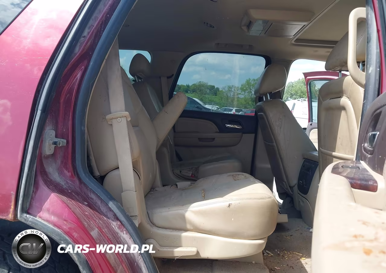 2010 GMC Yukon Denali VIN:1GKUKEEF1AR155972 - 8