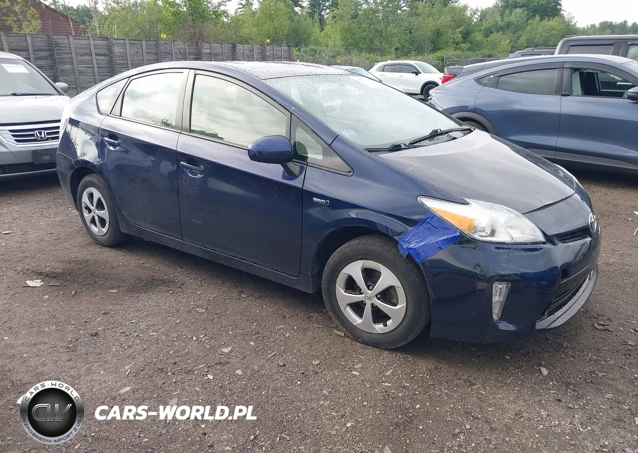 2013 Toyota Prius Two – zdjęcie 1 z 11