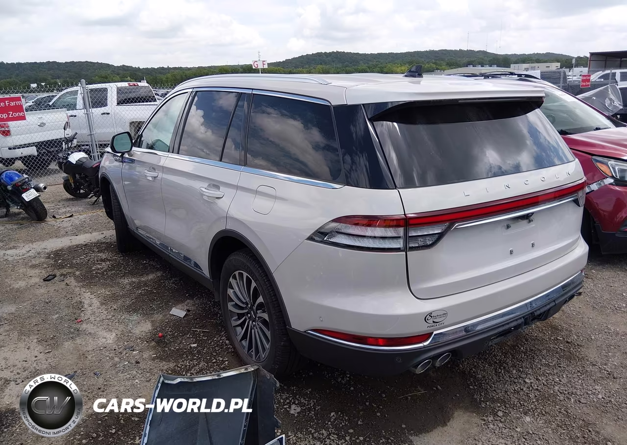 2023 Lincoln Aviator Reserve VIN:5LM5J7XC5PGL02566 - 3