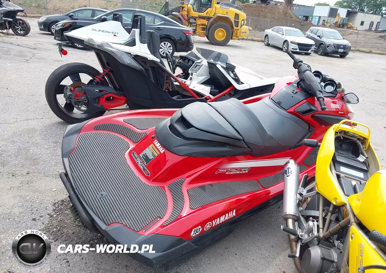 2015 Yamaha Fzr VIN:00000YAMA25261415 - 4