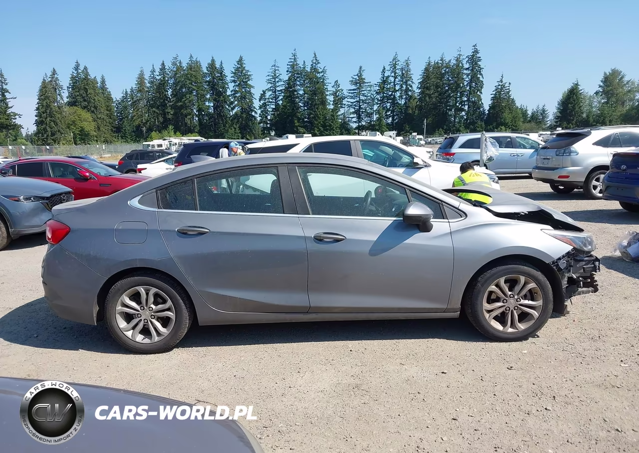 2019 Chevrolet Cruze Lt VIN:1G1BE5SM6K7138720 - 14