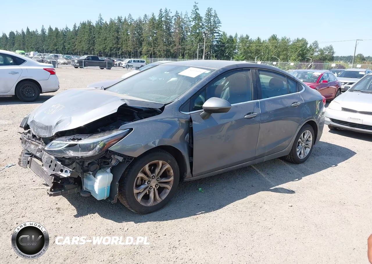 2019 Chevrolet Cruze Lt VIN:1G1BE5SM6K7138720 - 2