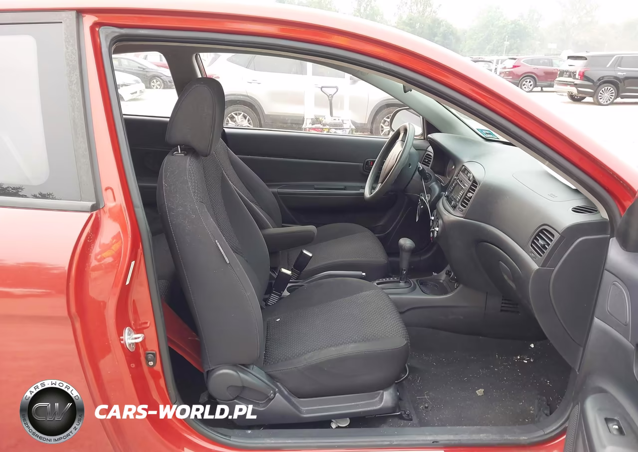 2010 Hyundai Accent Gs VIN:KMHCM3AC4AU175563 - 5
