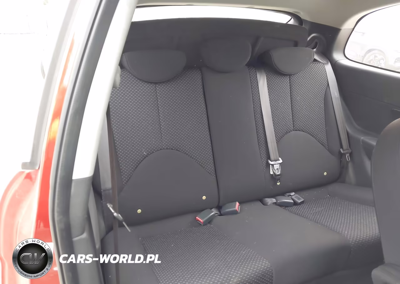 2010 Hyundai Accent Gs VIN:KMHCM3AC4AU175563 - 8