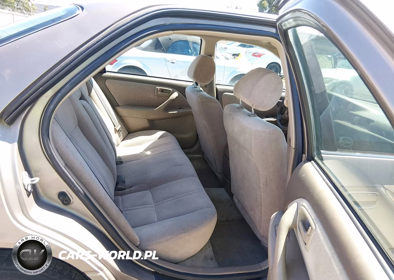1999 Toyota Camry Le VIN:4T1BG28K3XU897139 - 8