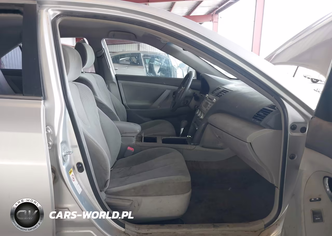 2010 Toyota Camry Le VIN:JTNBF3EK8A3003324 - 5