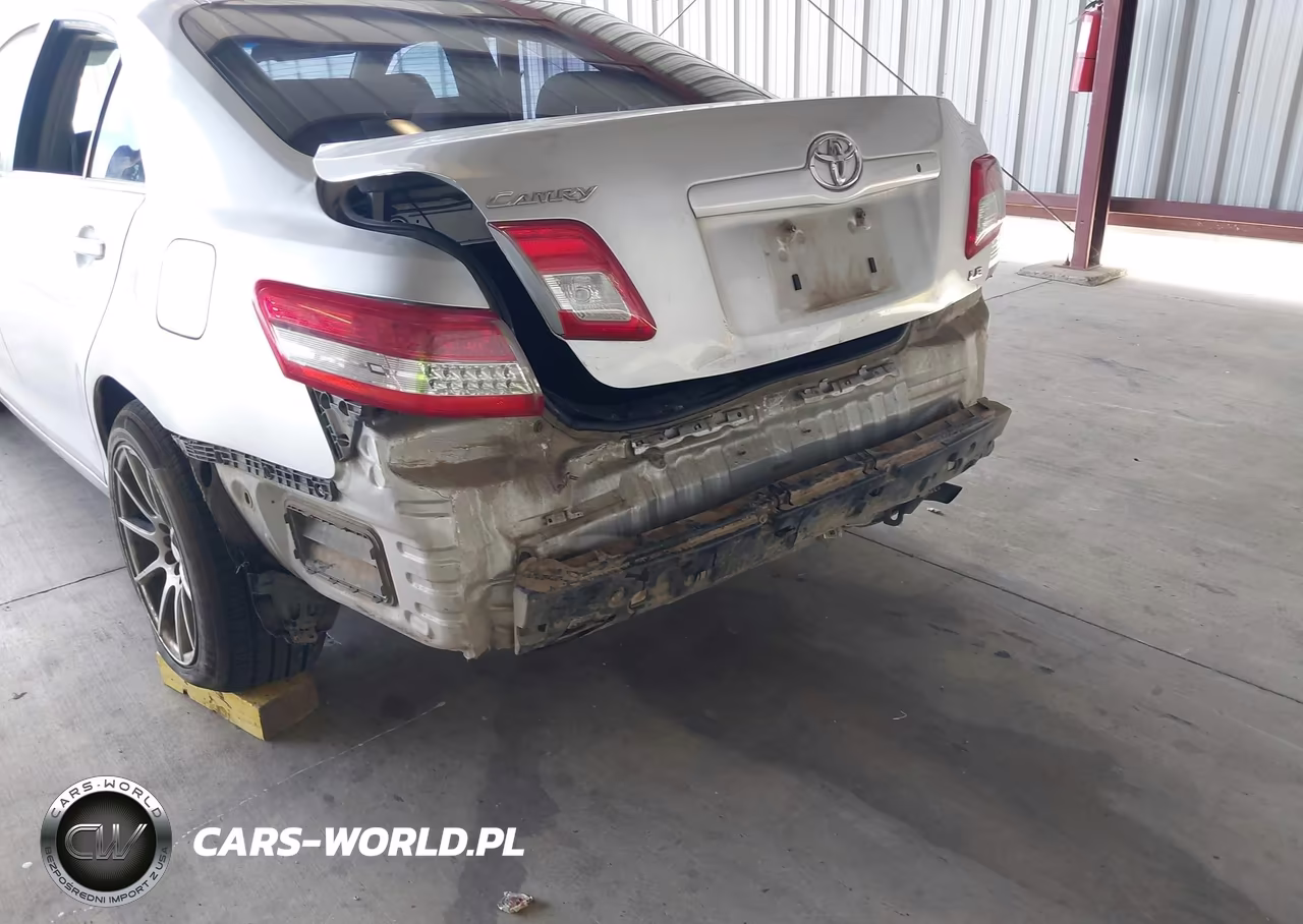 2010 Toyota Camry Le VIN:JTNBF3EK8A3003324 - 6