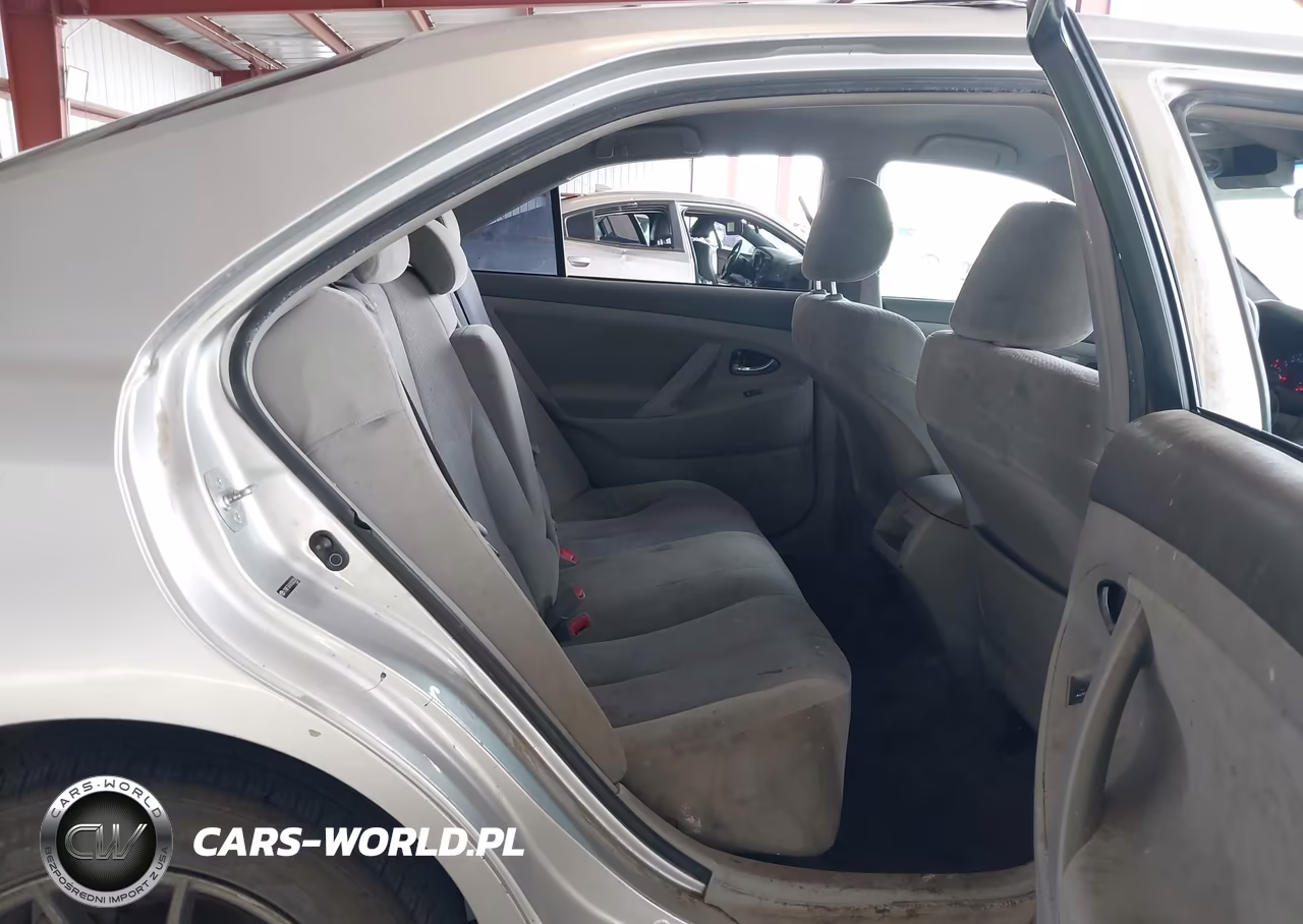 2010 Toyota Camry Le VIN:JTNBF3EK8A3003324 - 8